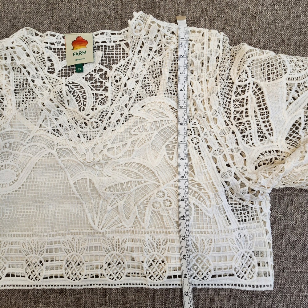 Listing for @susieq557 FARM Rio Off White Guipure Crop Top Blouse Sz. XS - Picture 12 of 16